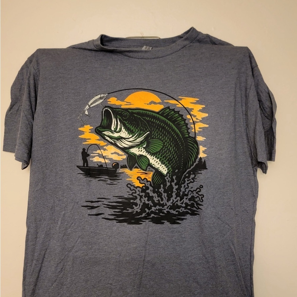 New- Next Level Apparel original screen print graphic Bass Fish gray T-Shirt Tee